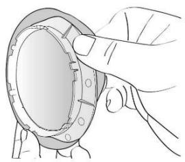 EZICLEAN WINDOBOT - Étape 4. Installes le chiffon de nettoyage et l'anneau de nettoyage, verrouillez correctement le cable de sécurité. Assurez-vous que l'anneau de nettoyage est parfaitement recouvert par le chiffon de nettoyage et placez l'anneau de nettoyage sur la roue de nettoyage correctement afin d'éviter toute fuite d'air. - 2