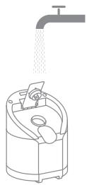 DREAME H12 - Filling the Clean Water Tank - 2