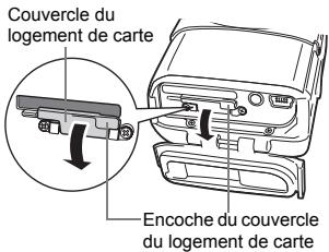OLYMPUS Stylus 300/400 - Insertion d'une CARTE - 2