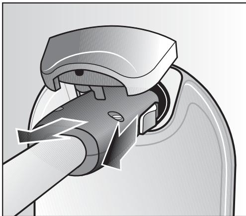 MIELE B3826 - i Retirer le cordon - 1