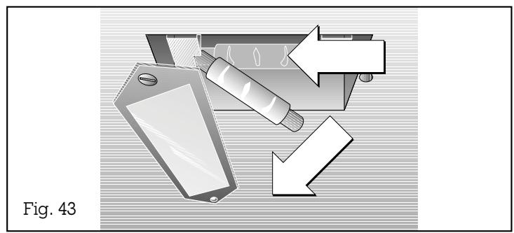 GAGGENAU EB 260-141 - Changement de la lampe halogène - 2