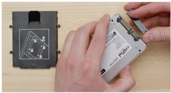 Crucial NC - Maintenir le bouton d'alimentation enfoncé pendant 5 secondes - 5