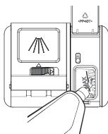SAMSUNG DW60M6070IB - Remplissage du réservoir de produit de rinçage - 6