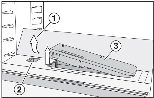 MIELE KFN4898AD - Remplir le réservoir d'eau pour le brumisateur - 1