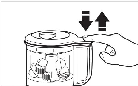 RITCHENAID 5SKFC3516E0B - Utilisation de l'ouverture pour liquides et du BEC verseur - 2