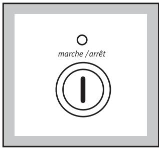 ARTHUR MARTIN AWW1007 - Mise sous tension de la lave-linge - 1