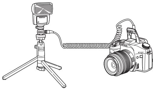 PENTAX K200D+KC+OBJ+DBG3+FT - Utilisation du flash incorporé avec le flash externe - 1