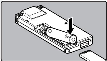 OLYMPUS WS-450S - Insertion des piles - 2