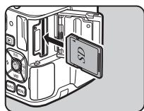 PENTAX K-70 - Insertion d'une carte mémoire - 2