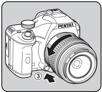 PENTAX KM+KC+18/55+50/200 - Pour-retirer le bouchon avant de l'objectif, enforcez les parties indiquées sur l'illustration. - 2