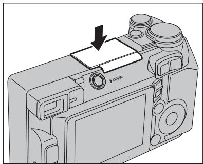 FUJIFILM FinePixE500 - Flash débrayé - 1