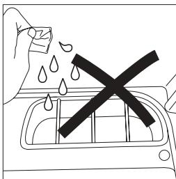 BRANDT DRIRON1X - Vidage du récipient de l'eau de condensation - 4
