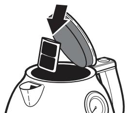 KITCHENAID KEK1522EIB - Insertion et retrait du filtre - 1