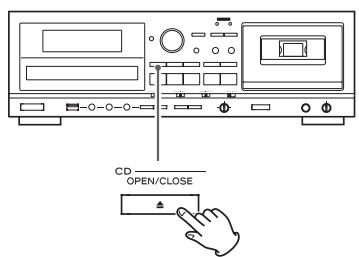TEAC AD-RW900 - Appuyez sur la touche CD OPEN/CLOSE (▲) pour ouvrir le tiroir de disque. - 1