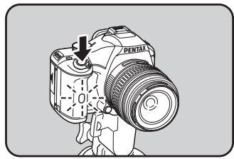 PENTAX KX+KC+18-55 - Appuyez sur le déclencheur à fond. - 1