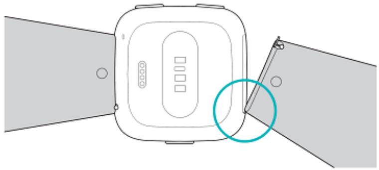 FITBIT VERSA NOIR - Fixation d'un bracelet - 1