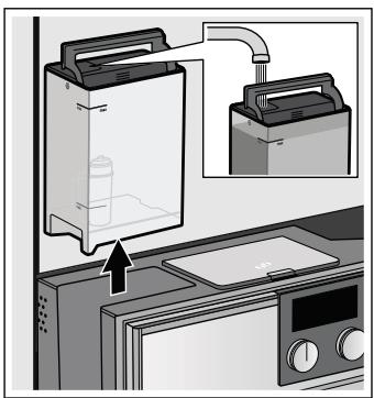 GAGGENAU CM450110 - Remplir le réservoir d'eau et le réservoir pour café en grains - 1