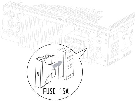 PHILIPS CE135BT - Remplacement du fusible - 1