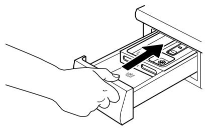 WHIRLPOOL FSCR80430 - Nettoyage du distributeur de détergent - 8