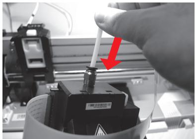 X¥Z PRINTING DA VINCiJUNIOR 3EN1 - Installez le tube de guidage à filament - 3