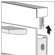 SCHOLTES SOMG1310X - Enlever le capot de la porte - 3