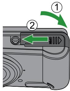 RICOH HZ15 - Installez la batterie et la carte mémoire - 6