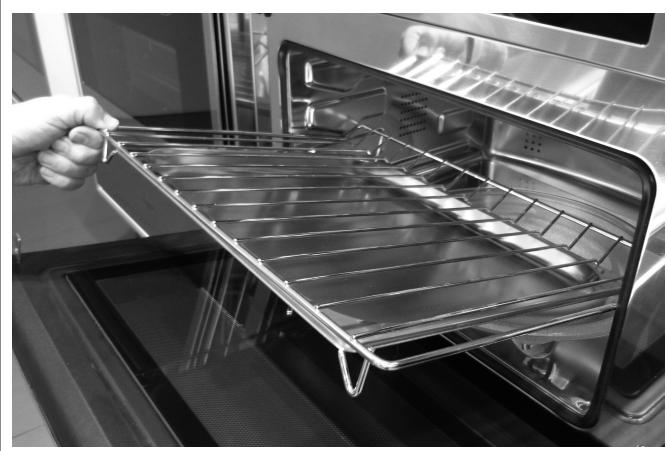 ROSIERES M450B - Montage et démontage du grill plat - 4