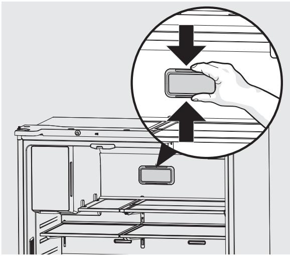 ELECTROLUX LLTOVA52U - Remplacement du filtre à air (TasteGuard) - 1