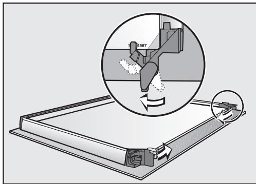 MIELE 7261 - Désassembler la porte - 6