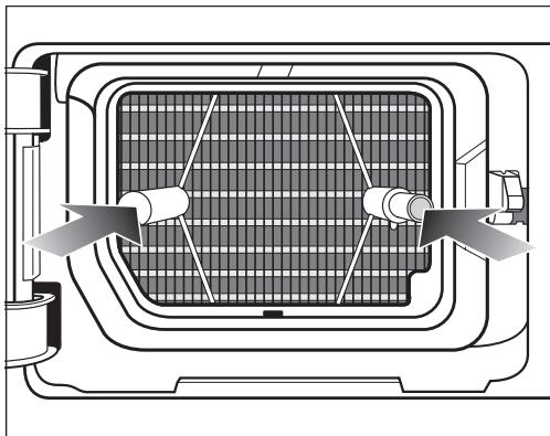 MIELE CTD260WP - Nettoyer le filtre de socle - 4