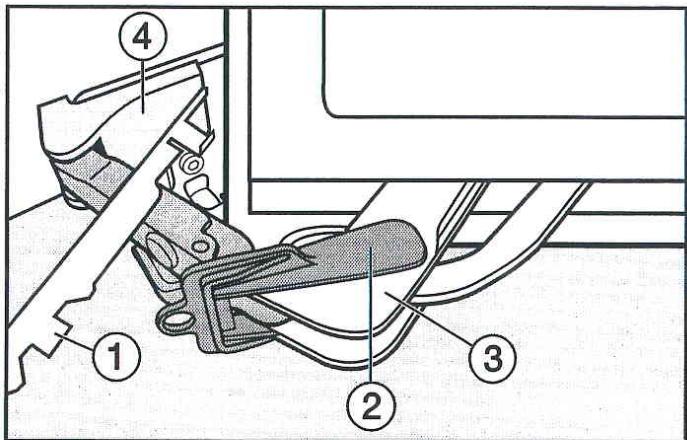 MIELE KWTN14826SDEED - Retirer l'amortisseur de fermeture de porte du bas : - 2