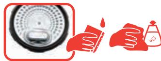 MOULINEX YY4886FB - Attention USB : pas d'eau dans le port USB - 4