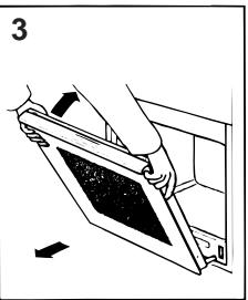 ARISTON FT 95C - Dépose de la porte du four - 3
