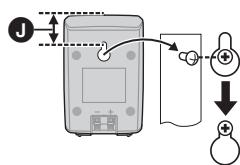 PANASONIC SC-BT735 - Placez l'enceinte de façon sûre sur la ou les vis avec les orifices. - 3
