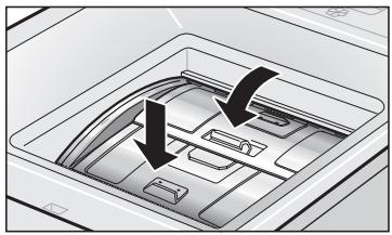 BOSCH WOP24 - Fermer la porte d'accès au tambour - 2