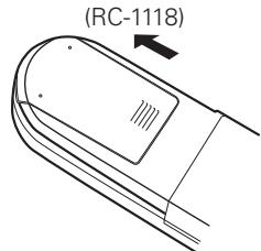 DENON AVR 3311 - Insertion des piles - 1