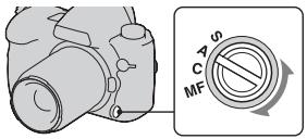 SONY DSLRA850 - Régler le levier de mode de mise au point sur la position désirée. - 1