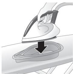 PHILIPS GC8755/80 - Exécution du traitement anticalcaire avec le réservoir anticalcaire - 4