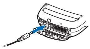 NOKIA 5500 - Charge the battery - 1