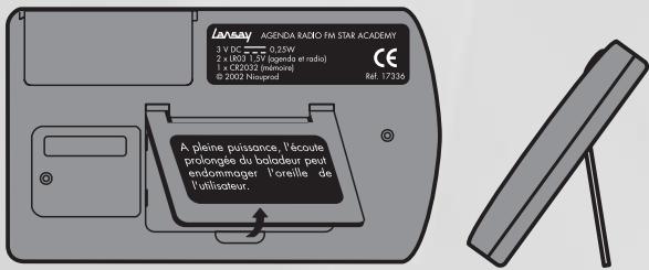 LANSAY AG.RADIO 17336 ROSE - Changement des piles : - 3