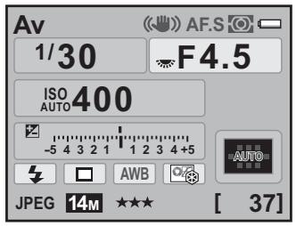 PENTAX K7+DA 18-55MM WR - Tournez la molette arrête ( ) pour changer l'ouverture. - 2