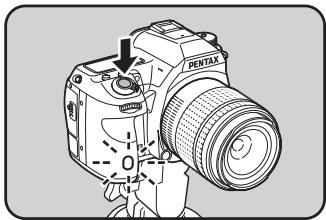 PENTAX K7+DA 18-55MM WR - Appuyez sur le déclencheur à fond. - 1