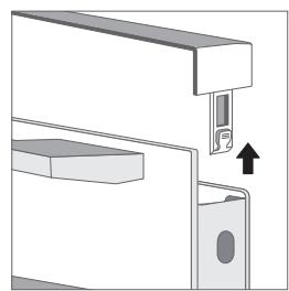 THOMSON TMFP72BX2 - Ovendeur verwijderen en bevestigen - 3