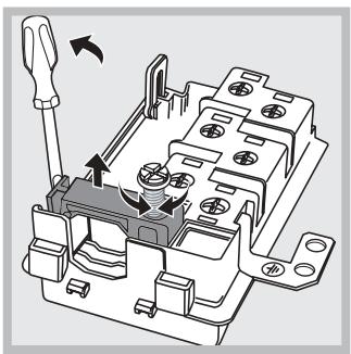ARISTON FT 95VC.1 OW - Montage du câble d'alimentation - 2