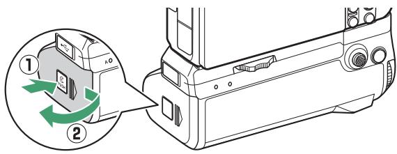 NIKON Z 61I - Insertion des accumulateurs dans la mb-n11 - 1