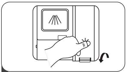 THOMSON TDW4316SL - Filling the rinse aid dispenser - 3