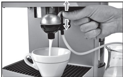 SAECO MAGIC CAPPUCINO ARG - i Hinweis: aus dem Saugschlauch konnen Spritzer mit freiBem Wasser austreten. Sollte dies erforderlich sein, den Schlauch auf die Auffangschale richten. - 4