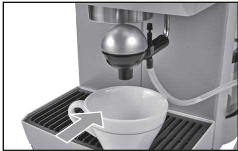 SAECO MAGIC CAPPUCINO ARG - i Hinweis: aus dem Saugschlauch konnen Spritzer mit freiBem Wasser austreten. Sollte dies erforderlich sein, den Schlauch auf die Auffangschale richten. - 2