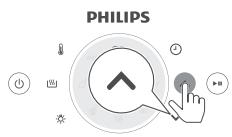 PHILIPS NA21100 - Branchez la fiche sur la prise murale. - 4