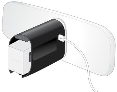 ARLO PRO3PACK2CAMERAS - Prep: Insert the battery - 3